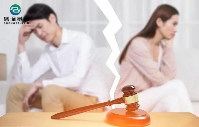 廣東男子做親子鑒定,竟發(fā)現(xiàn)自家雙胞胎有一個(gè)不是自己的?! 廣東男子做親子鑒定,竟發(fā)現(xiàn)自家雙胞胎有一個(gè)不是自己的?!