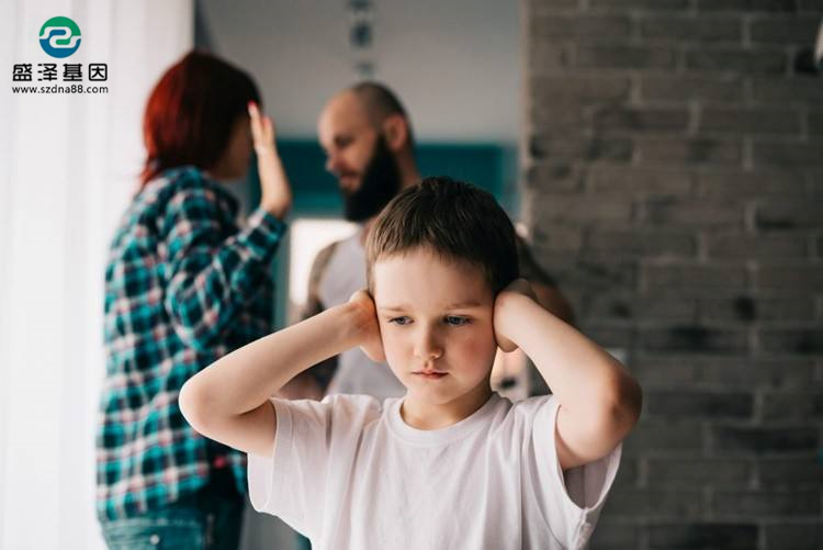 懷疑孩子長相不像父母不是親生去做親子基因鑒定結果還真不是…… 懷疑孩子長相不像父母不是親生去做親子基因鑒定結果還真不是……