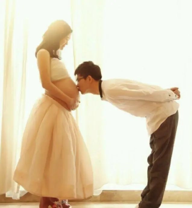 孩子長(zhǎng)相太美先生懷疑非親生，做完親子基因鑒定妻子追悔莫及