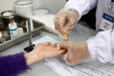 人員如何快速采樣？鑒定機(jī)構(gòu)對收到的親子鑒定樣本負(fù)責(zé)