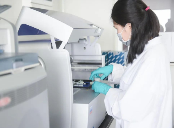 咀嚼口香糖做親子鑒定樣本采集，能行嗎?