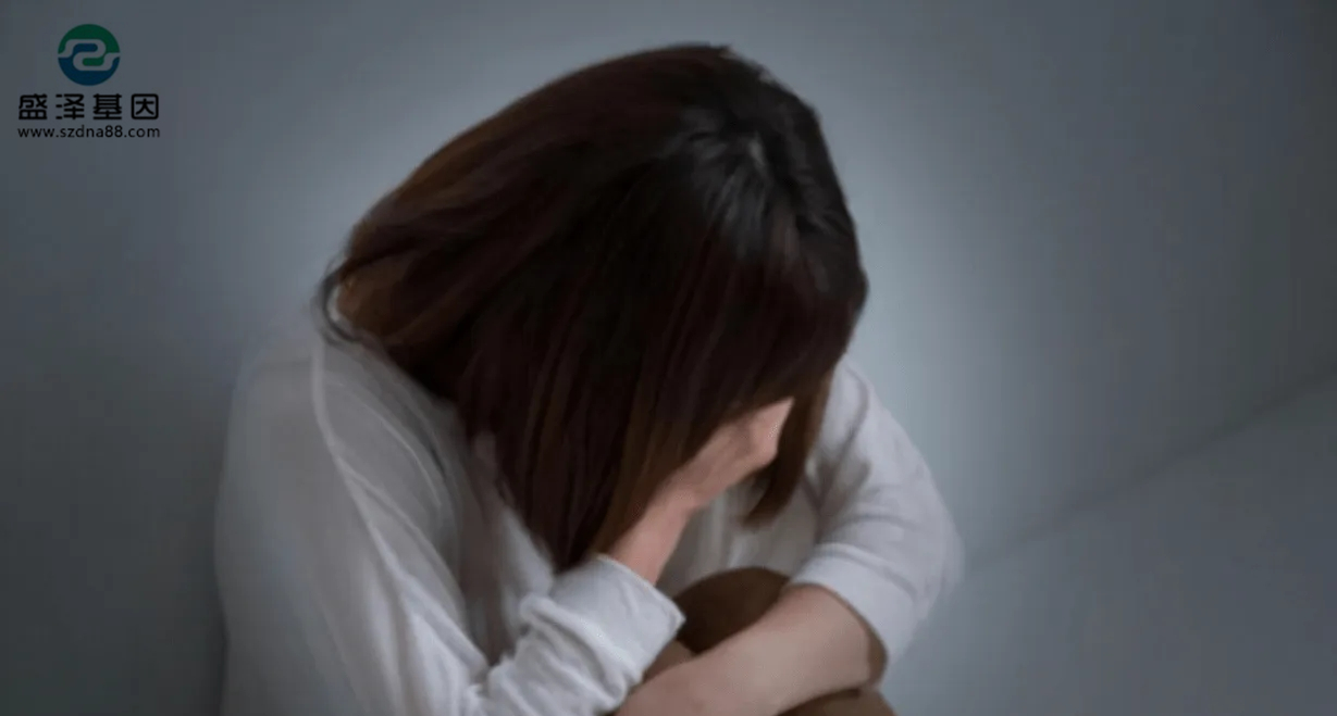 張阿姨瞞著兒媳婦給孫子做親子鑒定,鑒定報告出來老兩口驚呆了! 張阿姨瞞著兒媳婦給孫子做親子鑒定,鑒定報告出來老兩口驚呆了!