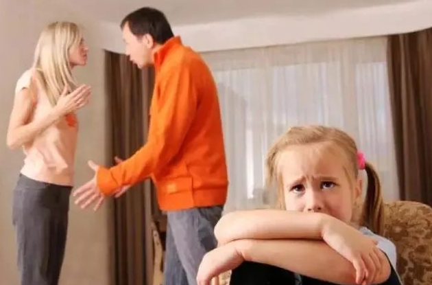 隱私親子鑒定解開丈夫心結（孫超妻子趙琴和他們孩子的故事）